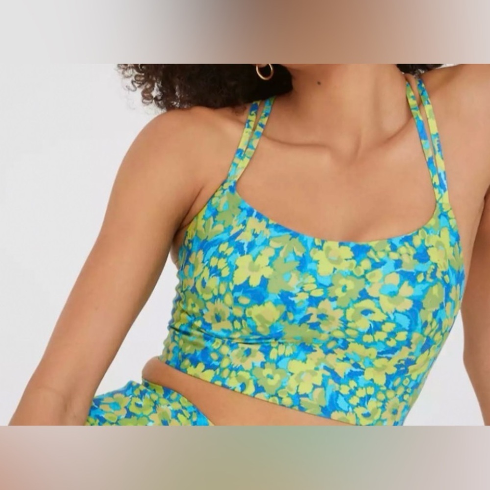 NWT Offline By Aerie Elite Blue Floral Real Me Xtra Hold Up Strappy Sports Bra